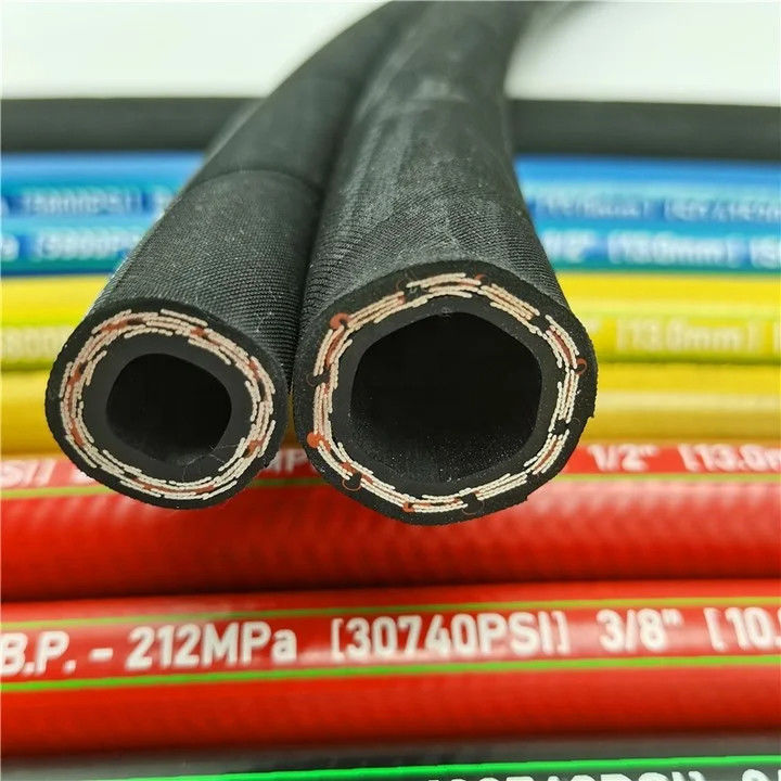 নমনীয় মাল্টি উদ্দেশ্য রাবার পায়ের পাতার মোজাবিশেষ তেল রিটার্ন পাইপ R3 R6 ফাইবার braided জলবাহী পায়ের পাতার মোজাবিশেষ